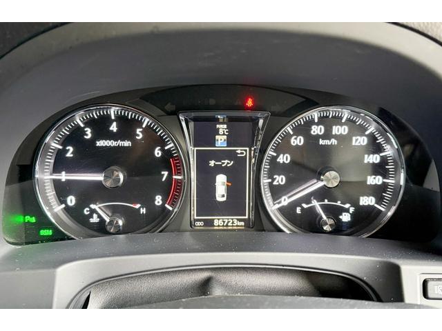 クラウン ロイヤルサルーンＧ　ｉ－Ｆｏｕｒ　４ＷＤ　純正ナビ　フルセグ　バックカメラ　ＥＴＣ　横滑り防止　オートハイビーム　クルコン　ＢＳＭ　シートメモリー　ヒーターミラー　全席レザーシートカバー　純正アルミホイール（65枚目）