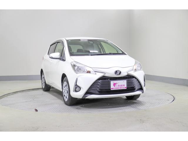 ヴィッツ U 純正ナビ Bカメラ ETC 衝突軽減サポート レーンアシスト ワイパーデアイサー 切替4WD シートH オートハイビーム LEDオートライト 社外ドラレコ前後 社外エンスタ(4枚目)