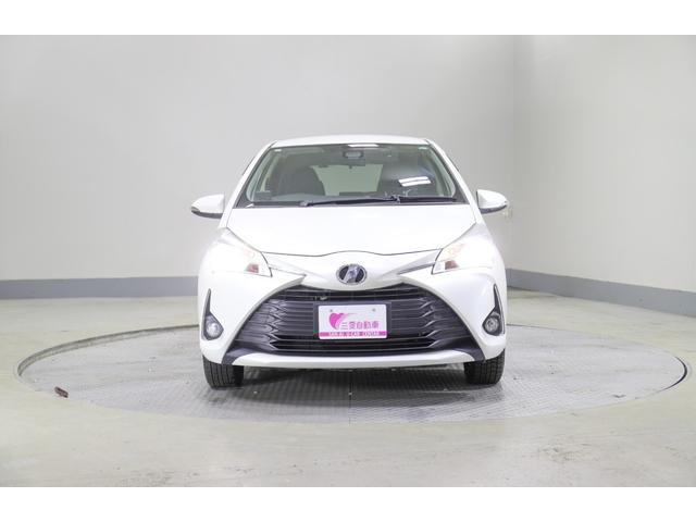 ヴィッツ U 純正ナビ Bカメラ ETC 衝突軽減サポート レーンアシスト ワイパーデアイサー 切替4WD シートH オートハイビーム LEDオートライト 社外ドラレコ前後 社外エンスタ(9枚目)