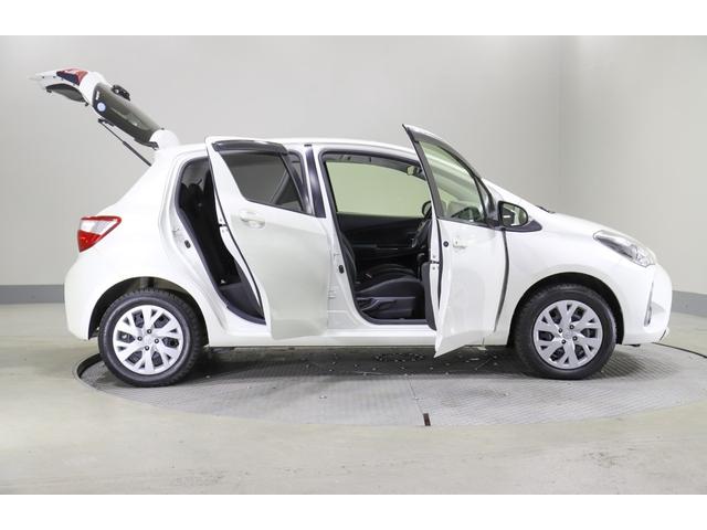 ヴィッツ U 純正ナビ Bカメラ ETC 衝突軽減サポート レーンアシスト ワイパーデアイサー 切替4WD シートH オートハイビーム LEDオートライト 社外ドラレコ前後 社外エンスタ(45枚目)