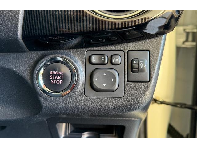 ヴィッツ U 純正ナビ Bカメラ ETC 衝突軽減サポート レーンアシスト ワイパーデアイサー 切替4WD シートH オートハイビーム LEDオートライト 社外ドラレコ前後 社外エンスタ(58枚目)