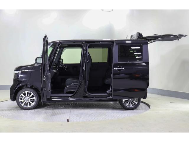 Ｎ－ＢＯＸカスタム ベースグレード　４ＷＤ　レンタアップ　純正ナビ　Ｂカメラ　ＥＴＣ　片側パワスラ　衝突軽減サポート　Ｉストップ　シートＨ　Ｈミラー　ブレーキＨ　クルコン　コーナーセンサー　レーンアシスト　夏・冬タイヤ　純正ＡＷ（16枚目）