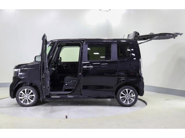 Ｎ－ＢＯＸカスタム ベースグレード　４ＷＤ　レンタアップ　純正ナビ　Ｂカメラ　ＥＴＣ　片側パワスラ　衝突軽減サポート　Ｉストップ　シートＨ　Ｈミラー　ブレーキＨ　クルコン　コーナーセンサー　レーンアシスト　夏・冬タイヤ　純正ＡＷ（17枚目）