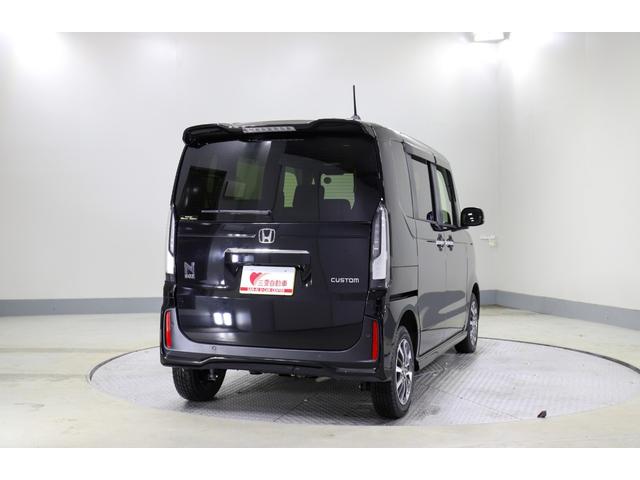 Ｎ－ＢＯＸカスタム ベースグレード　４ＷＤ　レンタアップ　純正ナビ　Ｂカメラ　ＥＴＣ　片側パワスラ　衝突軽減サポート　Ｉストップ　シートＨ　Ｈミラー　ブレーキＨ　クルコン　コーナーセンサー　レーンアシスト　夏・冬タイヤ　純正ＡＷ（33枚目）