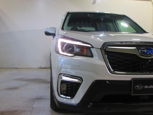 フォレスター Ｐｒｅｍｉｕｍ　ＥｙｅＳｉｇｈｔ搭載車　アイサイトＶｅｒ．３搭載車／Ｘ－ＭＯＤＥ搭載車／８型ビルトインナビ／シートヒーター／Ｆ・Ｓ・Ｒカメラ／ＥＴＣ２．０／パワーシート／スマートリヤビューミラー純正１８インチＡＷ／夏・冬タイヤ付（14枚目）