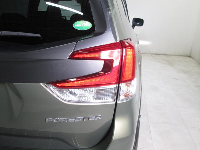 フォレスター ＳＰＯＲＴ　ＥｙｅＳｉｇｈｔ搭載車　ワンオーナー（13枚目）