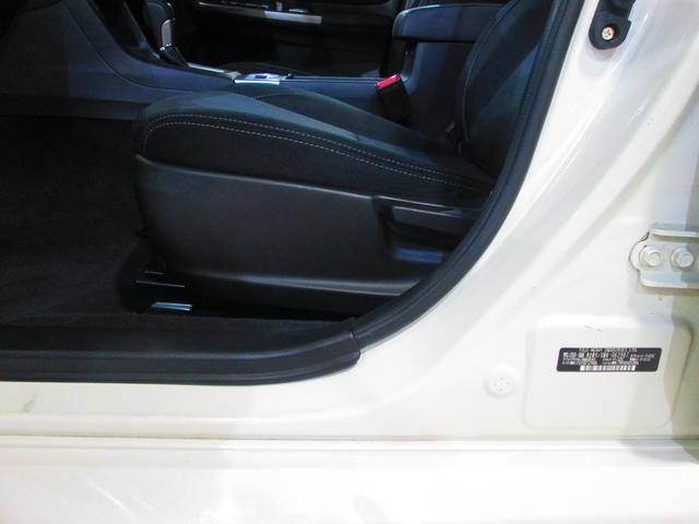 レヴォーグ １．６ＧＴ　ＥｙｅＳｉｇｈｔ　Ｐｒｏｕｄ　Ｅｄｉｔｉｏｎ（18枚目）