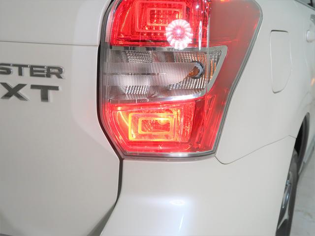 フォレスター ２．０ＸＴ　ＥｙｅＳｉｇｈｔ　メモリーナビ／バックカメラ　プッシュスタート／メモリーナビ／バックカメラ／パーシート／シート／ＥＴＣ（14枚目）