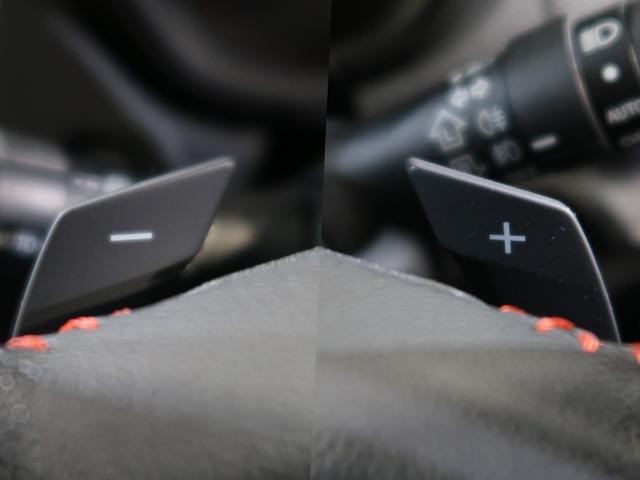 �l�s���o�̃V�t�g���삪�����߂�u�p�h���V�t�g�v�I�X�e�A�����O�����𗣂����ɃV�t�g���삪�\�B�c�����W���s���ł��p�h���̑���ɂ���Ĉꎞ�I�Ƀ}�j���A�����[�h�Ɉڍs�ł��܂��B