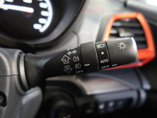 ���͂̏Ɠx�ɉ����Ď����I�Ƀ��C�g��_��������I�[�g���C�g�I���ԃg���l���ɓ������ۂɁA�킴�킴���C�g��t����K�v������܂���I