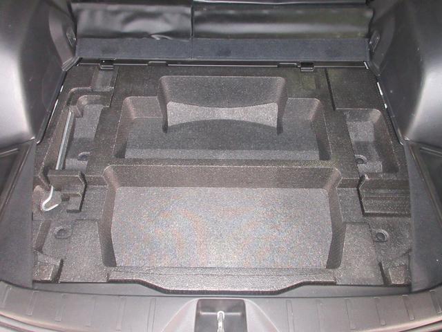 �t���A�{�[�h���̃T�u�g�����N�ł��I������Ƃ��������������[�ł���֗��ȃX�y�[�X�ł��I