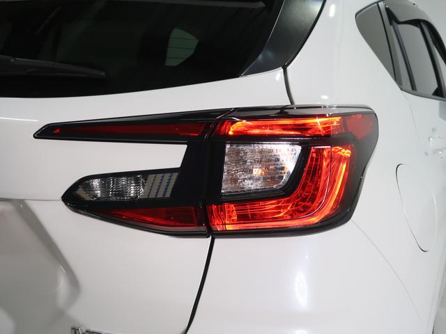 ＳＵＢＡＲＵのアイデンティティー、コの字型ＬＥＤテールランプ！