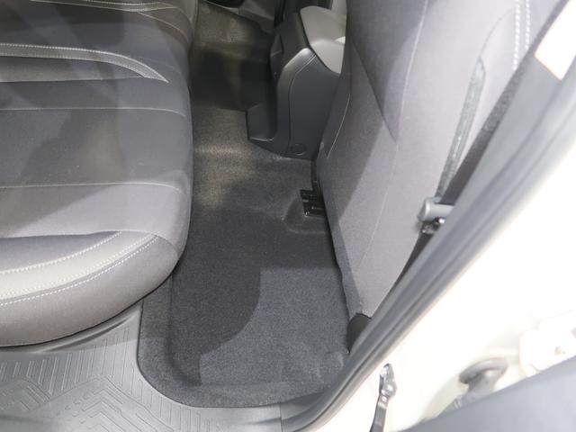 足元も広々としています！ロングドライブも快適にお過ごしいただけます！