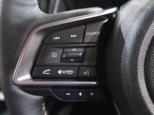 ハンドルからの操作でオーディオ等がコントロール出来ますので、利便性だけでなく事故防止にも繋がります。