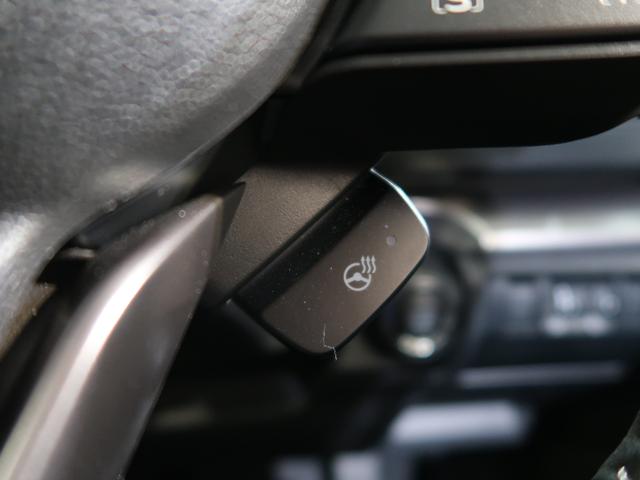 寒い日も素早く手元を温めるステアリングヒーター装備！３０分後に自動的にＯＦＦになるタイマー機能付です。