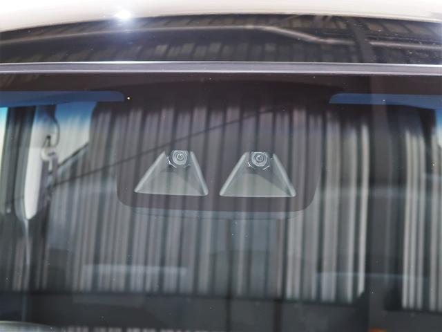 �y�X�}�[�g�A�V�X�g���ځz�X�}�[�g�A�V�X�g�́A�^�]���̂���������A�A�V�X�g�I�����̉^�]�������S�ł�����̂ɂ��邽�߂ɁA�y�����Ԃɂ���i�̗\�h���S���B���ʂȈ��S�@�\�����Ȃ��̃h���C�u���A�V�X�g���܂��B