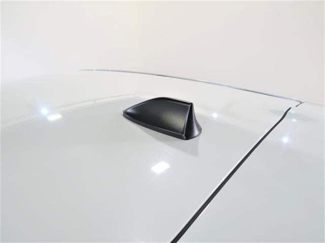 ��ԋ@�ɓ����ۂ�A���̒��ԏ�ȂǂŐ܂肽���񂾂���O���K�v���Ȃ��A�����ڂ��X�^�C���b�V���ȁu�V���[�N�t�B���A���e�i�v�I