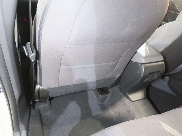 ����ȃV�[�g�o�b�N�|�P�b�g�I�t�����g�V�[�g�̔w�ʂɂR�Ɏd�؂�ꂽ�|�P�b�g���̗p�B�{��G���͂������A�X�}�[�g�t�H����^�u���b�g�[���̏[�d���̒u����Ƃ��Ă��œK�ł��B