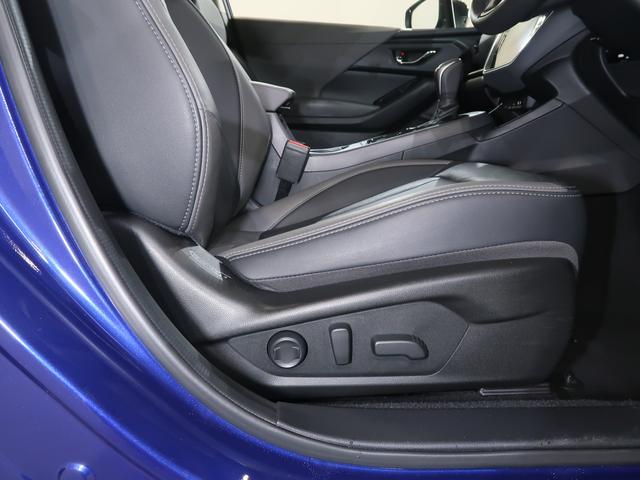 �V�[�g�|�W�V������d���ōׂ��������ł���A�^�]�ȂP�O�E�F�C�E�p���[�V�[�g�I���ʂƑO�[���̍����A�O��ʒu�A�w������p�x�A�����o�[�T�|�[�g�̒�����d���ōs���܂��B