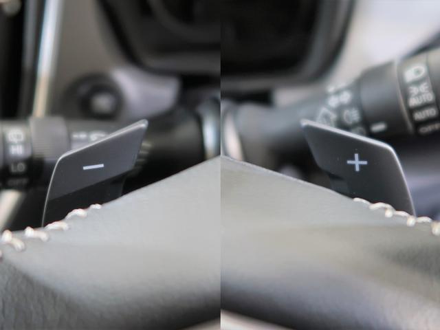 �l�s���o�̃V�t�g���삪�����߂�u�p�h���V�t�g�v�I�X�e�A�����O�����𗣂����ɃV�t�g���삪�\�B�c�����W���s���ł��p�h���̑���ɂ���Ĉꎞ�I�Ƀ}�j���A�����[�h�Ɉڍs�ł��܂��B