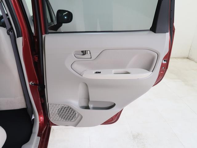 �����h�A�ɂ̓y�b�g�{�g��������h�����N�z���_�[���t���Ă��܂��B