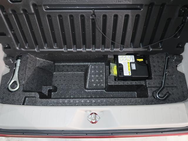 �t���A�{�[�h���̃T�u�g�����N�ł��I�p���N�C���L�b�g��W���b�L���̎ԍڍH����߂��Ă��܂��B