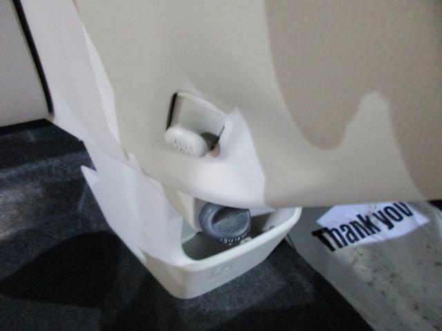 �ω׏d�R�����̃R���r�j�t�b�N���t���Ă��܂��B