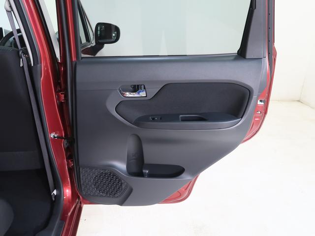 �����h�A�ɂ̓y�b�g�{�g��������h�����N�z���_�[���t���Ă��܂��B