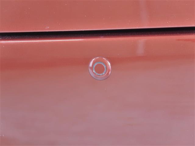 �����o���p�[�ɂ͌�i�딭�i�}���@�\�p�̃\�i�[�Z���T�[����������Ă��܂��B