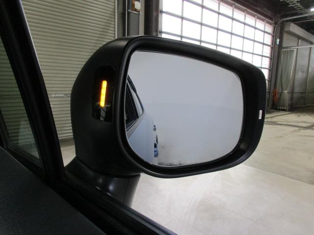 �X�o�������r�[�N���f�B�e�N�V�������ځI�h�A�~���[����͌����ɂ����ꏊ�ɂ���ԗ������m���āA�Ԑ��ύX���ɏՓ˂̊댯������ꍇ�ɂ̓h�A�~���[�����̂k�d�c�C���W�P�[�^�[��x�񉹂Œ��ӂ𑣂��Ă����@�\�ł��B