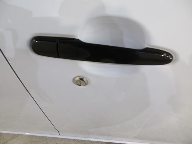 �^�]�ȃh�A�ɂ̓L�[�V�����_�[����������Ă��܂��̂ŁA�L�[���X�d�r���؂�Ă��L�[�ł̎{���ƊJ�����\�ł��B