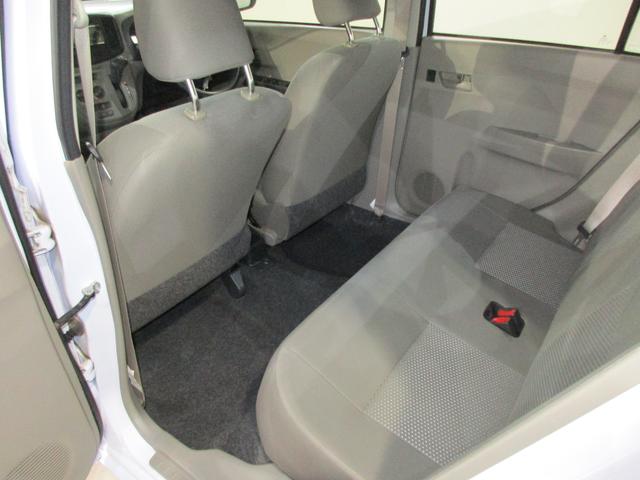 �R���p�N�g�ȃX���[���J�[�ł����l�̂��߂̋�Ԃ͍ő�ɁB��Ȃ͂Ђ��O�ɏ\���ȍL�����m�ۂ��Ă��܂��I