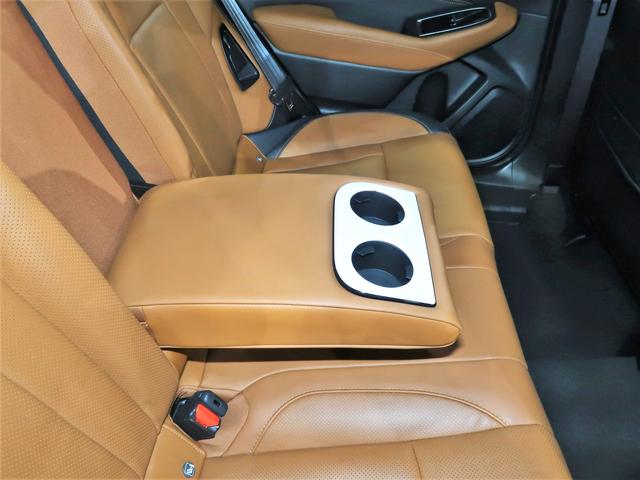 ��Ȃł����ݕ����Œ肵�Ă����郊���V�[�g�Z���^�[�A�[�����X�g�I�J�b�v�z���_�[�t�ŁA��Ȃɂ����K�ȃh���C�u��񋟂��܂��B