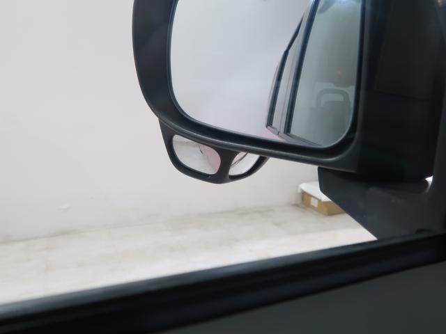 ���i���A�ԗ����O�����獶���h�A���ʕt�߂��m�F�ł��܂��B