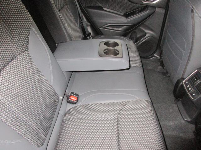 ��Ȃł����ݕ����Œ肵�Ă����郊���V�[�g�Z���^�[�A�[�����X�g�I�J�b�v�z���_�[�t�ŁA��Ȃɂ����K�ȃh���C�u��񋟂��܂��B