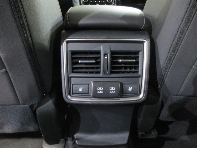 ��Ȍ����̃G�A�R���̐����o�����𓋍ځI��Ȃɂ��X���[�Y�ɉ��K�ȉ��x�̕��𑗂�܂��B�܂��V�[�g�q�[�^�[�X�C�b�`���t���Ă���A��ȍ��E�̃V�[�g�����K�ɂ������܂��B