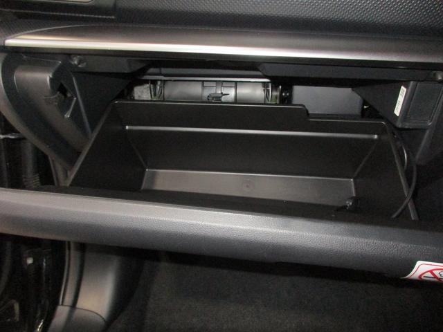 ����ȃO���[�u�{�b�N�X�I���[�����Ղ�ł��B