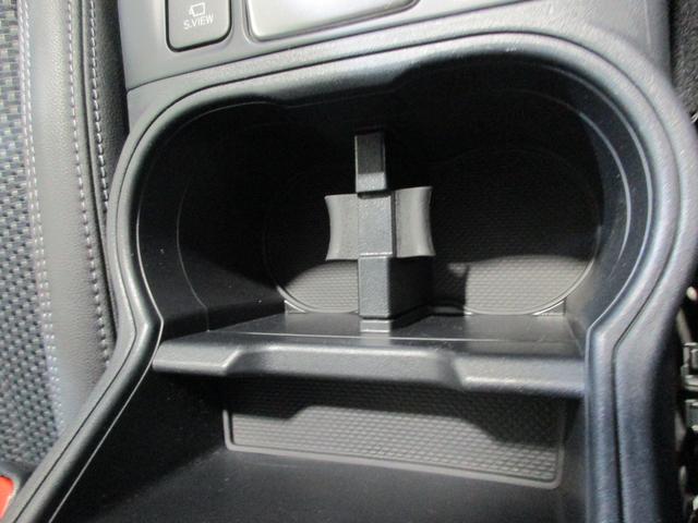 ����^�̃h�����N�z���_�[�ł��I�X�g�b�p�[����������A�y�b�g�{�g���͂������A�ׂ��ʃR�[�q�[��J�b�v�̃R�[�q�[�Ȃǂ�u���Ă��ӊO�ƈ��芴������܂��B