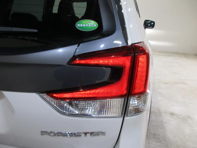 フォレスター SPORT EyeSight メモリーナビ/バックカメラ プッシュスタート/メモリーナビ/バックカメラ/パワーシート/シートヒーター(15枚目)