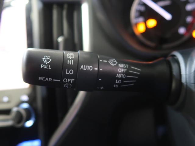 �I�[�g���C�p�[�@�\�t���I�t�����g�K���X�̉J�H�����m���A�J�ʂɍ��킹�čœK�ȕ��@���o�Ń��C�p�[���쓮�����܂��I�I