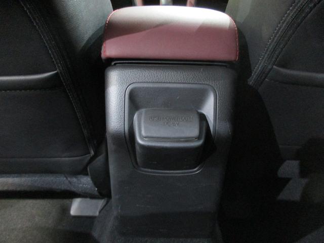 ��Ȃ̕������ɂt�r�a�d����p�ӁB�^�񒆂̃S�����J�o�[����ɊJ����Əo�Ă��܂��B