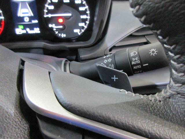 �茳�̃V�t�g����łl�s�̂悤�ɉ������𑀂��p�h���V�t�g�I�c�����W�ł̑��s���A�p�h���𑀍삷��ƈꎞ�I�Ƀ}�j���A�����[�h�ɁB�w�悾���Ŏ��R�ȕϑ�������߂܂��B