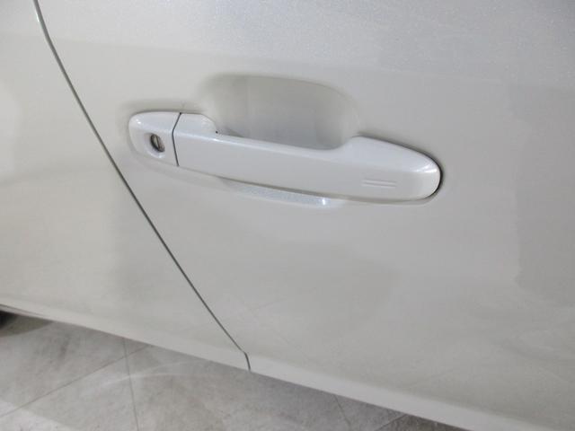 �h�A�n���h���ɐG��邾���ŉ����E�{�����ł���L�[���X�A�N�Z�X�I�A�N�Z�X�L�[���g�т��đO�Ȃ̃h�A�n���h�������ɐG��邾���ŉ����A�h�A�n���h���̃Z���T�[�ɐG��邾���Ŏ{���ł��܂��B