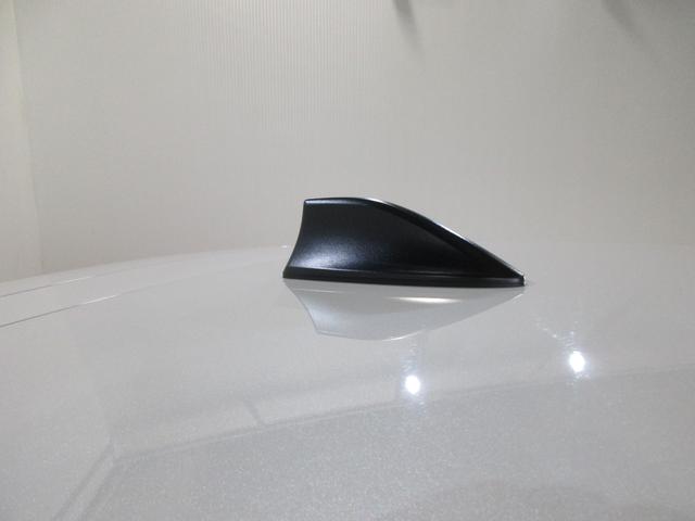 ��ԋ@�ɓ����ۂ�A���̒��ԏ�ȂǂŐ܂肽���񂾂���O���K�v���Ȃ��A�����ڂ��X�^�C���b�V���ȁu�V���[�N�t�B���A���e�i�v�I