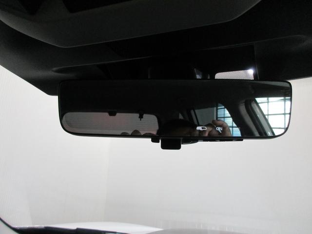 �ו����ڎ����Ԃł����̎��E���N���A�Ɍ�����X�}�[�g�����r���[�~���[�I�����Q�[�g�ɑ����̃J�����̉f�������[���~���[�ɕ\���B��ȏ����ו��Ŏ��E���Ղ��鎞�A��ԂȂǂł��N���A�Ȍ�����E��ۂĂ܂��B