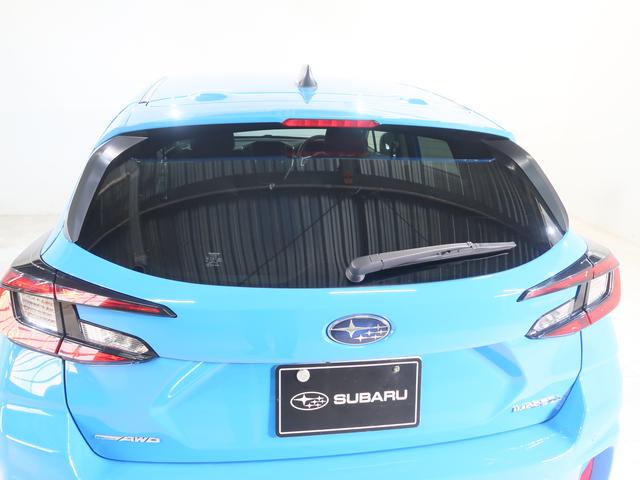 ���A�E�C���h�E�E�f�t�H�b�K�[�����I�d�M���̔M�ɂ���āA���A�K���X�̌��I���������Ď��E���N���A�ɂ��鑕���ŁA�����~��n��ŁA�K���X���������Ă��܂��Ƃ����Ƃ��ɂ��З͂𔭊����܂��B