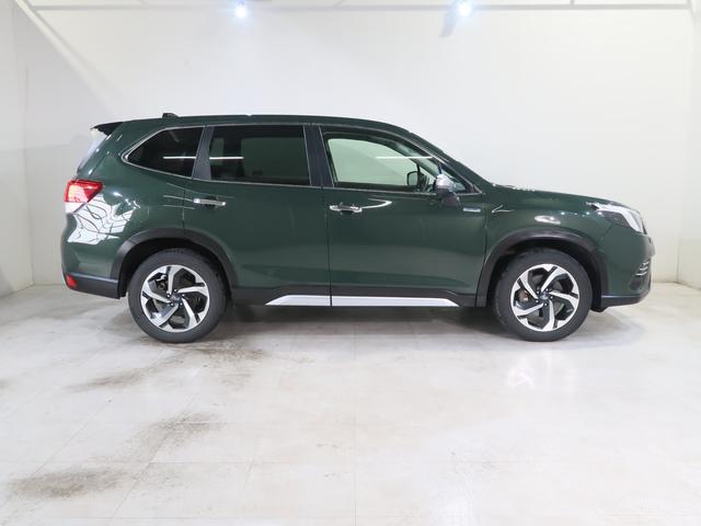 ���炩�ȃG���W���t�B�[���Ŏv���ʂ�̉^�]���ł��鐅���Ό��G���W���r�t�a�`�q�t�@�a�n�w�d�q�I�y�ʁE�R���p�N�g�E��d�S�Ő����Ό��Ɠ��̐U���̏��Ȃ��A�G���W���t�B�[���̊��炩�����A����̖��������x���܂��B