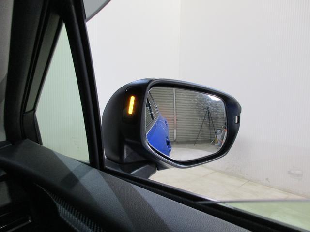 �X�o�������r�[�N���f�B�e�N�V�������ځI�h�A�~���[����͌����ɂ����ꏊ�ɂ���ԗ������m���āA�Ԑ��ύX���ɏՓ˂̊댯������ꍇ�ɂ̓h�A�~���[�����̂k�d�c�C���W�P�[�^�[��x�񉹂Œ��ӂ𑣂��Ă����@�\�ł��B