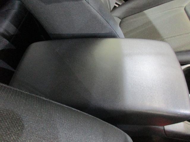 �Ђ��|���Ƃ��Ďg�p�ł���Z���^�[�R���\�[���{�b�N�X�I