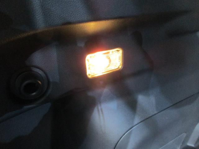 �J�[�S���[�������v����܂��B��Ԃ̉ו��̐ς݉��낵�����K�ł��I